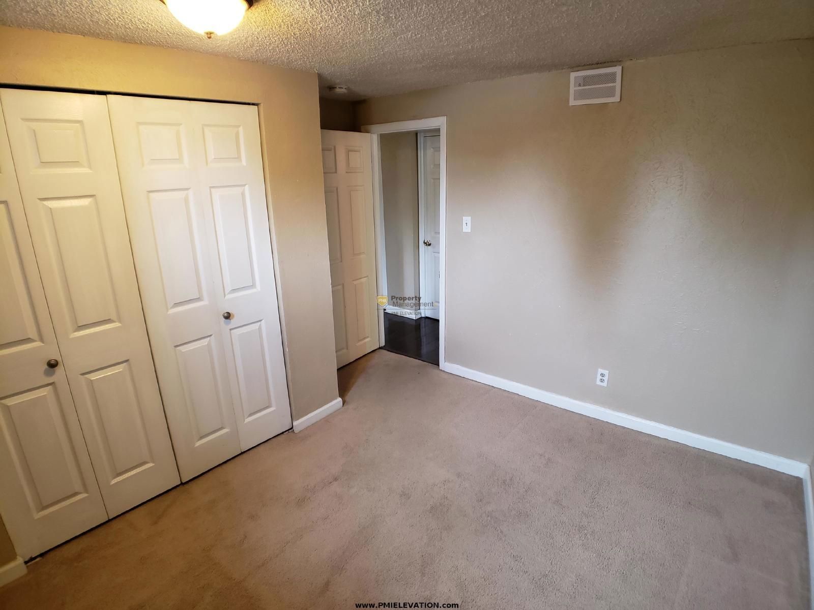 Modern 2BR Garden Unit in NW Denver’s Harkness Heights property image